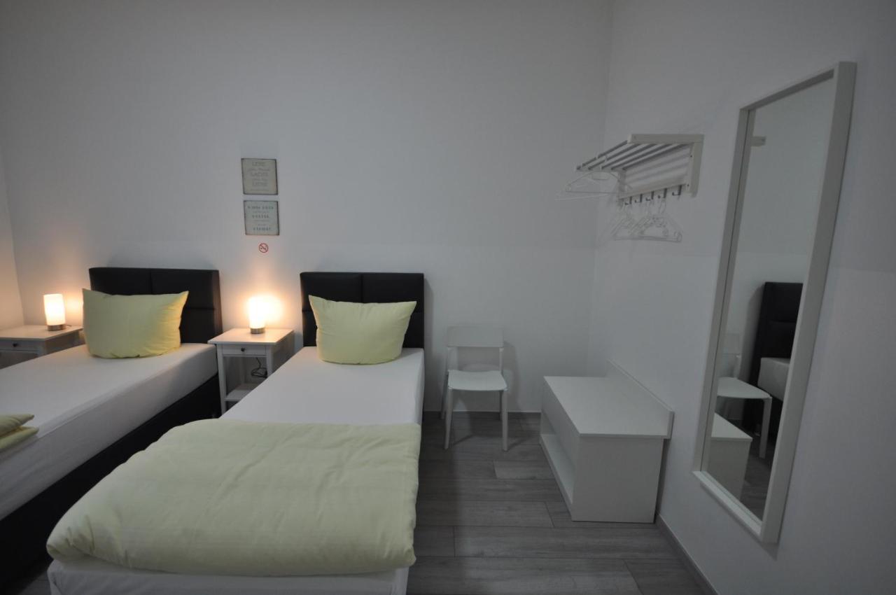 Apartment Dusseldorf-City Bagian luar foto